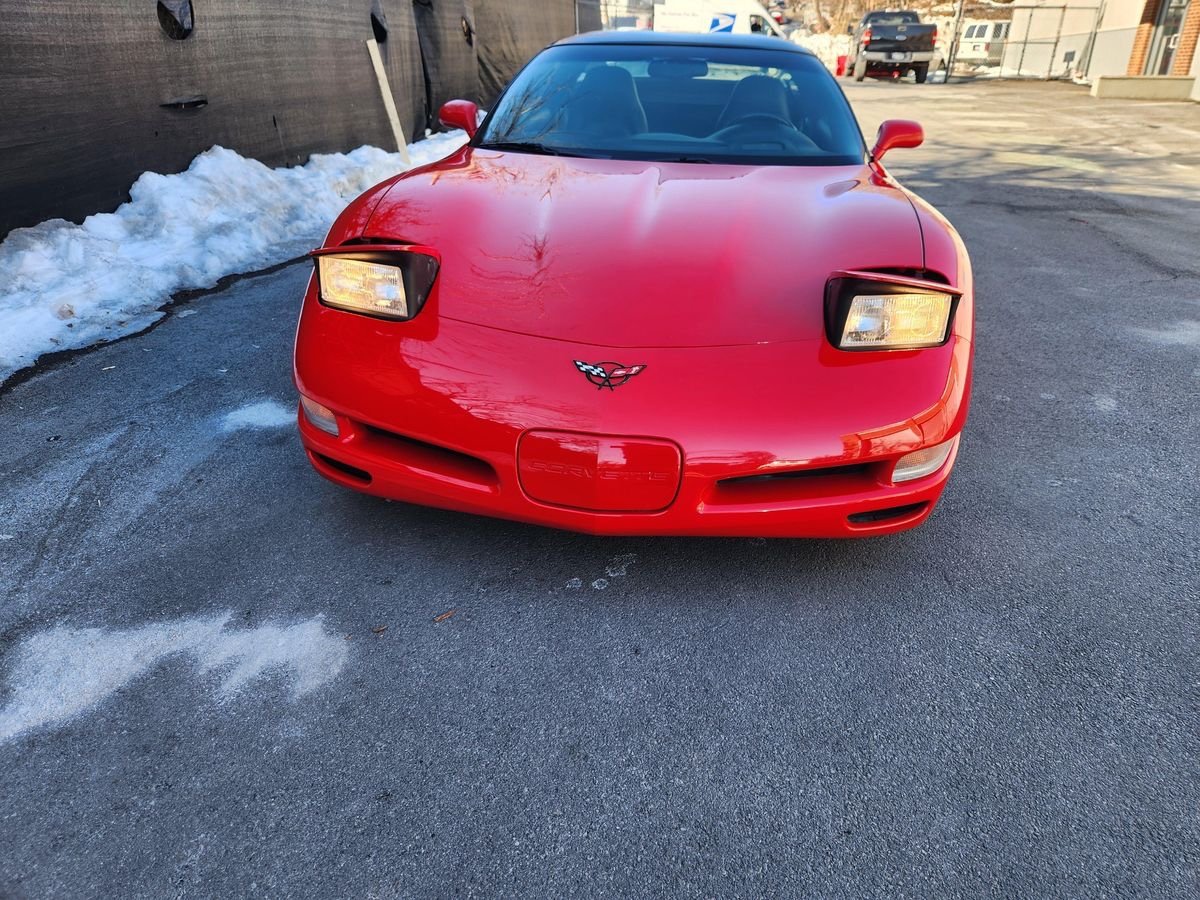 2001 Chevrolet Corvette Coupe - Image 7