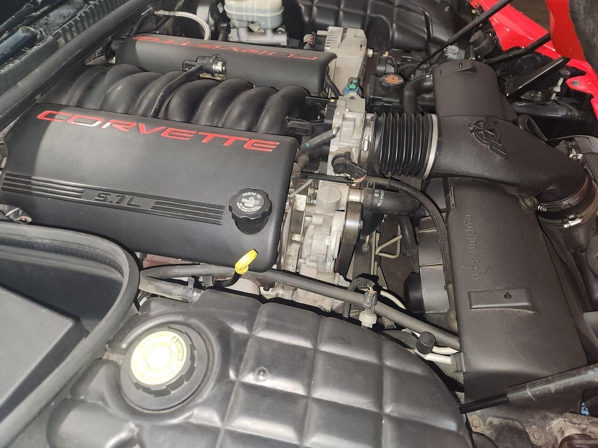 2001 Chevrolet Corvette Coupe - Image 17