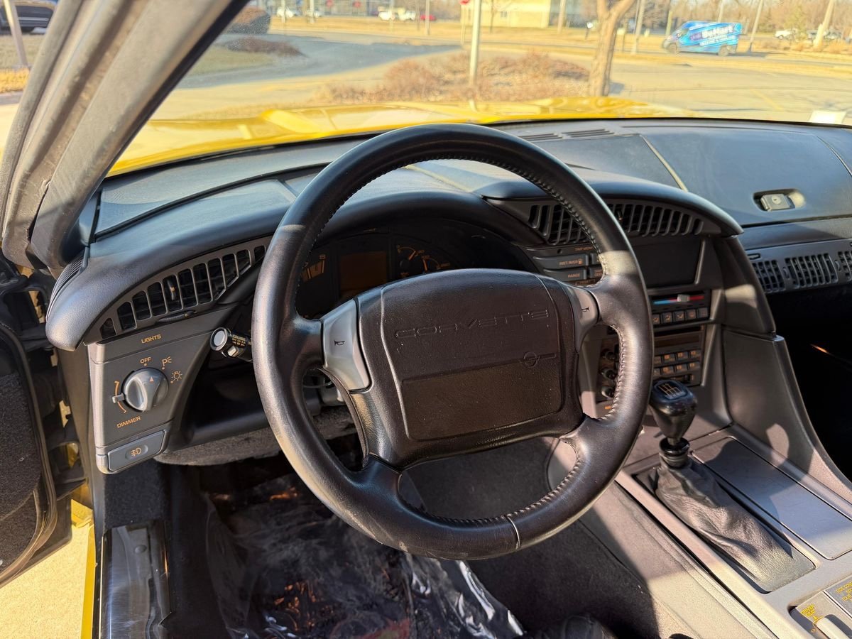 1990 Chevrolet Corvette ZR-1 - Image 26