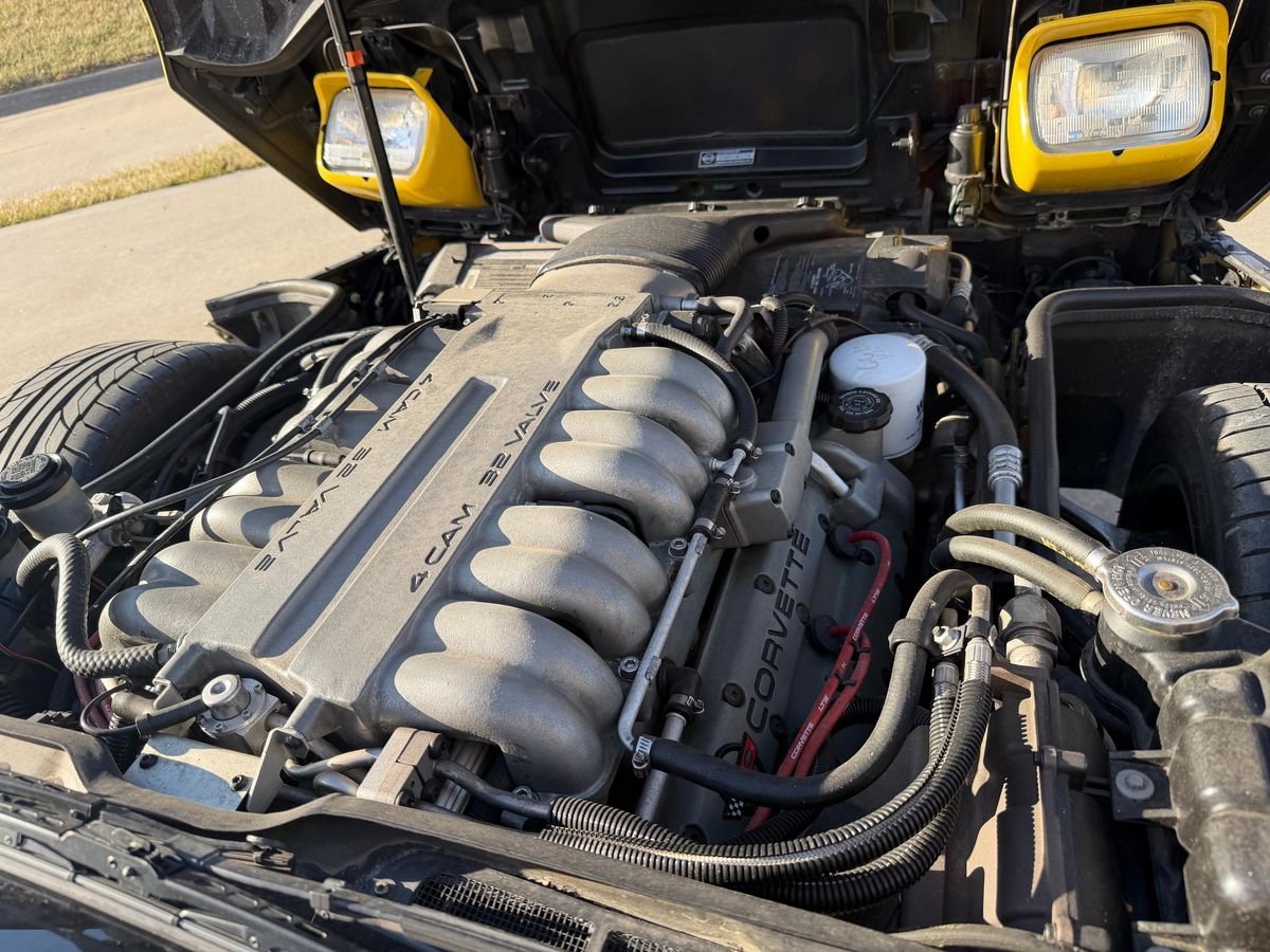1990 Chevrolet Corvette ZR-1 - Image 27