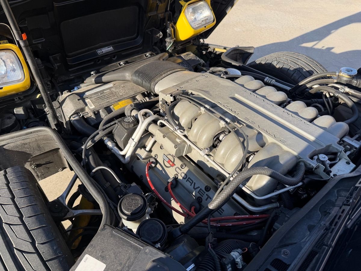 1990 Chevrolet Corvette ZR-1 - Image 28