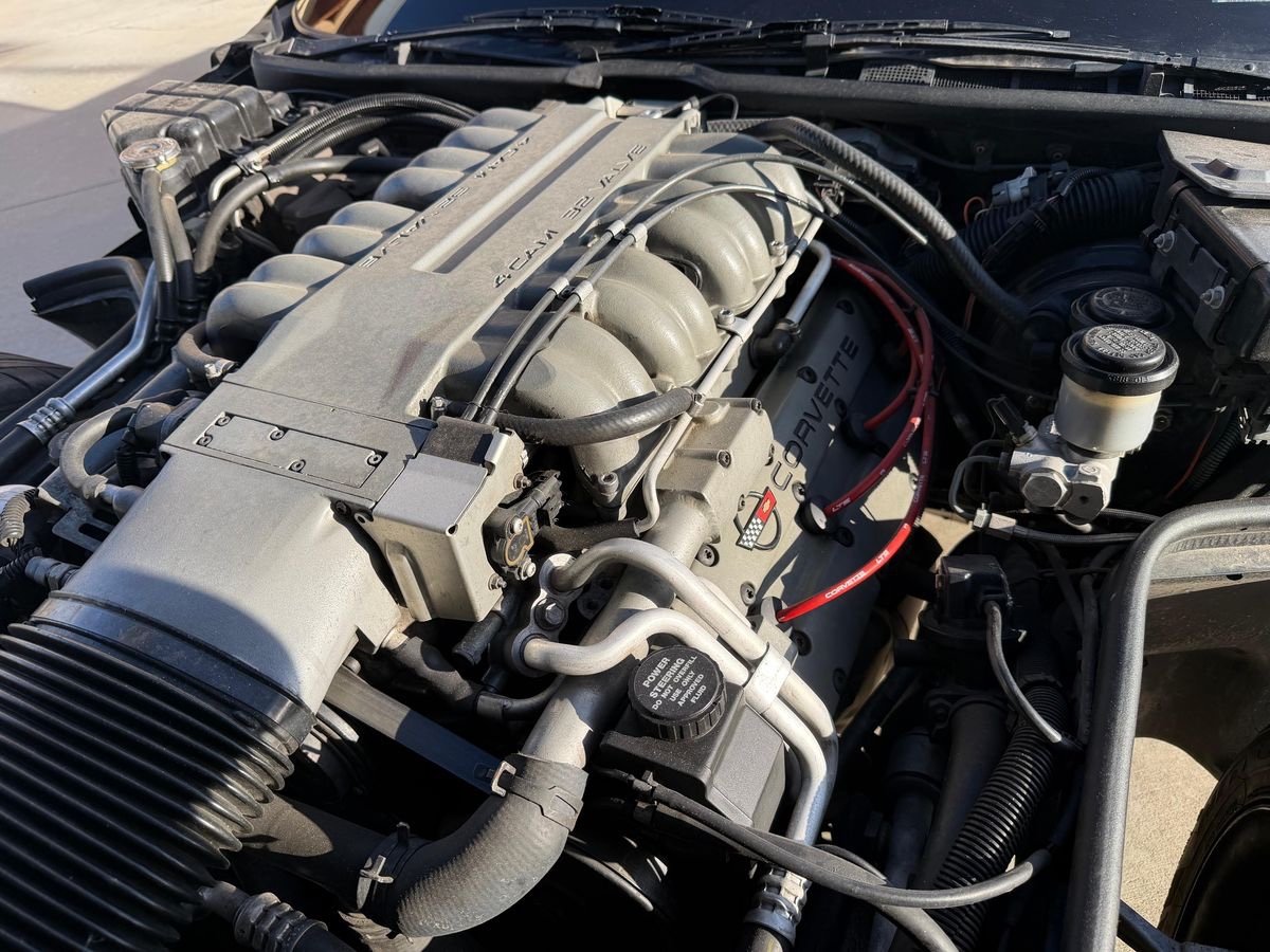 1990 Chevrolet Corvette ZR-1 - Image 30