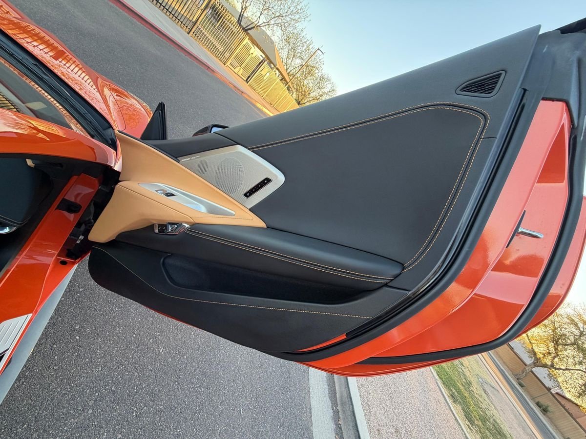 2020 Chevrolet Corvette Stingray Coupe 2LT - Image 13