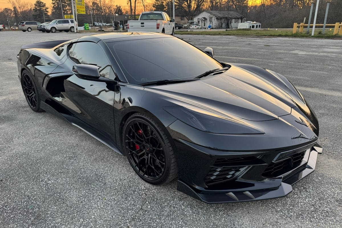 2020 Chevrolet Corvette Stingray Coupe 2LT - Image 3