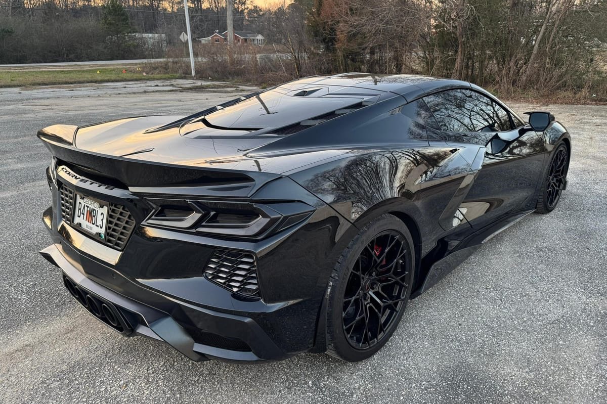 2020 Chevrolet Corvette Stingray Coupe 2LT - Image 4