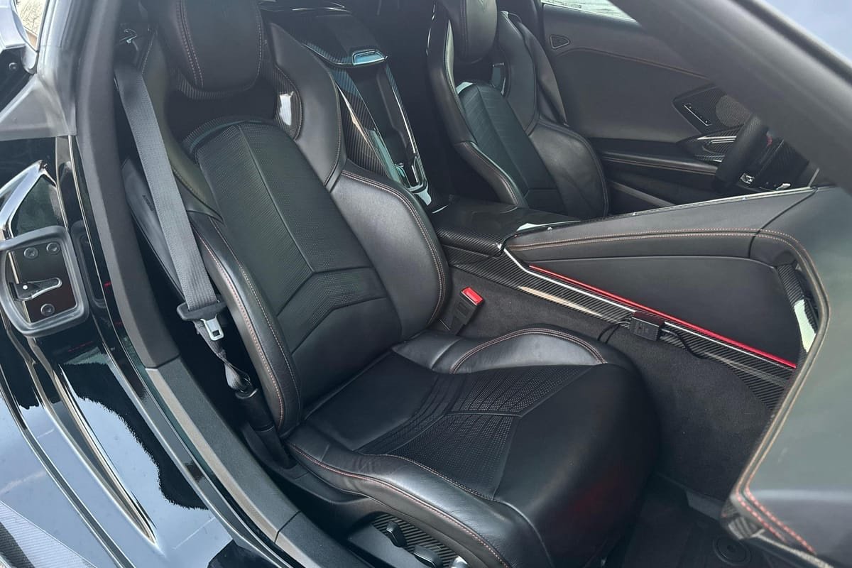 2020 Chevrolet Corvette Stingray Coupe 2LT - Image 11