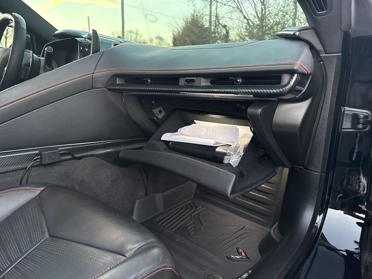 2020 Chevrolet Corvette Stingray Coupe 2LT - Image 17