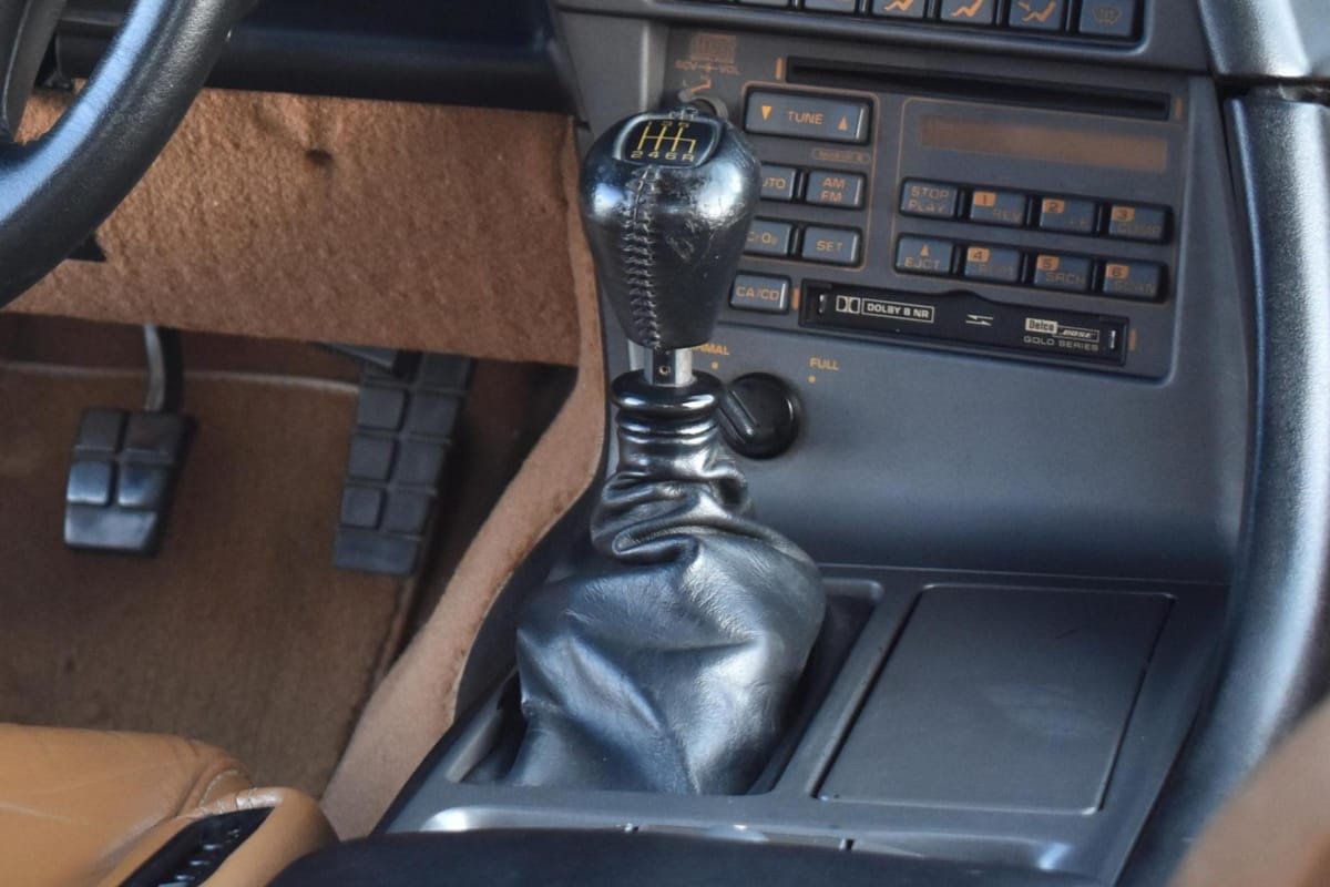 1990 Chevrolet Corvette ZR-1 - Image 14