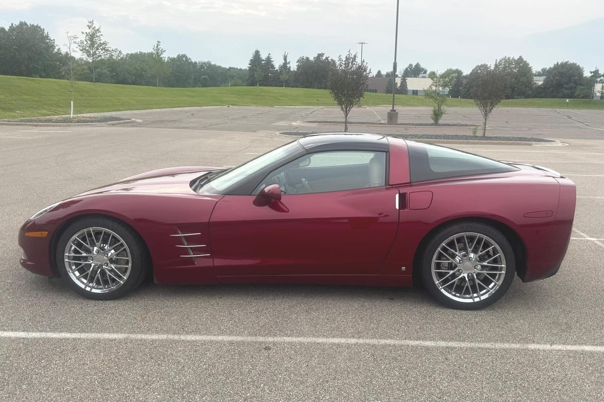 2007 Chevrolet Corvette Coupe - Image 19
