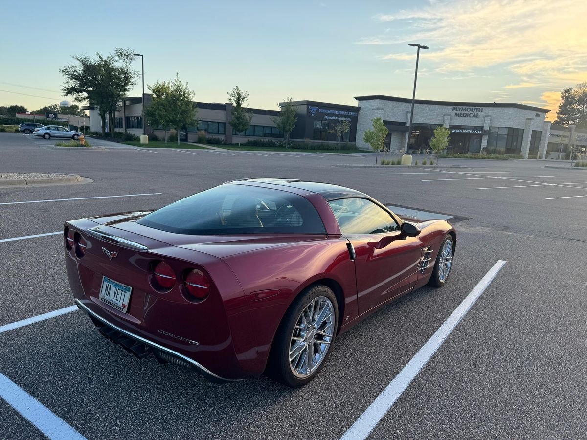 2007 Chevrolet Corvette Coupe - Image 14