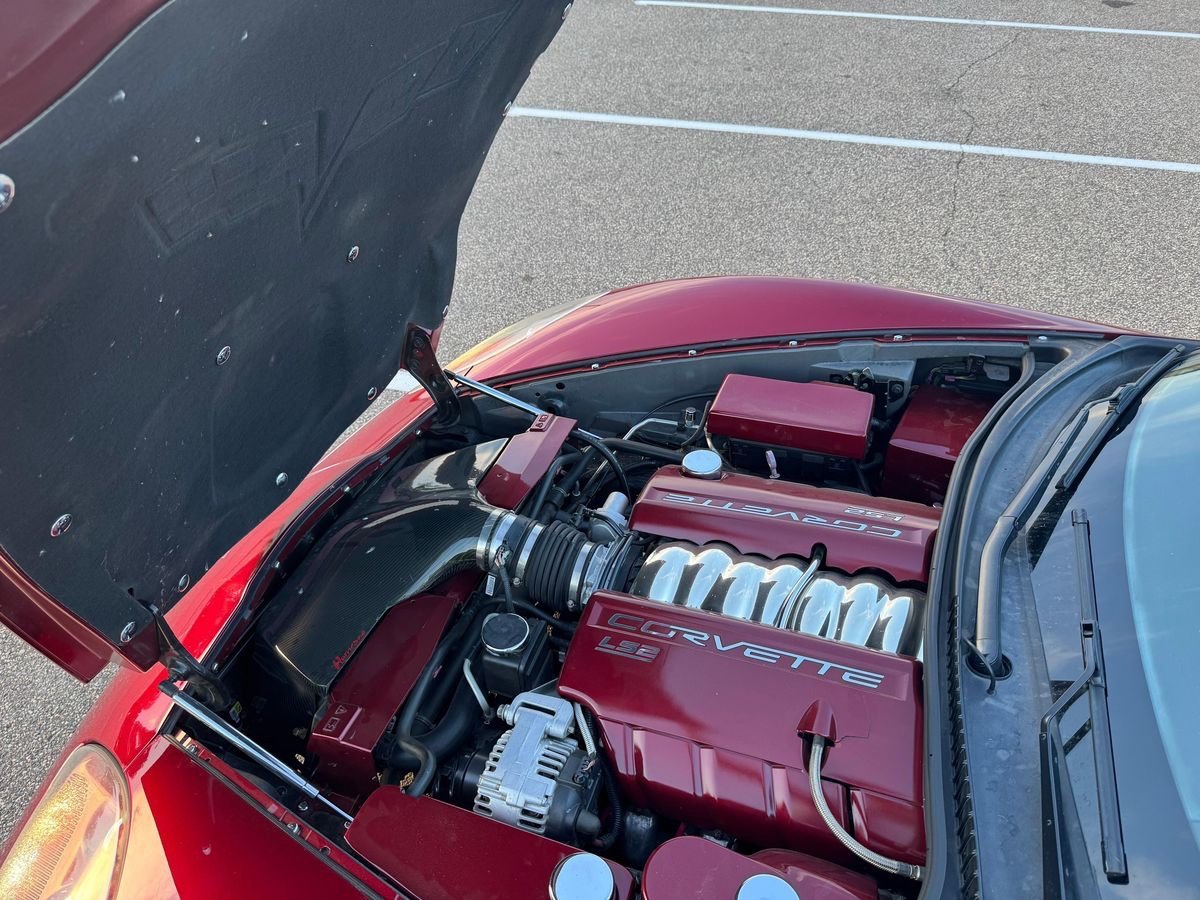 2007 Chevrolet Corvette Coupe - Image 2