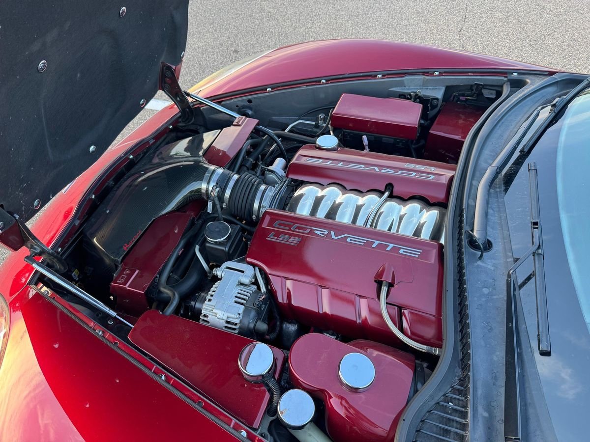 2007 Chevrolet Corvette Coupe - Image 32