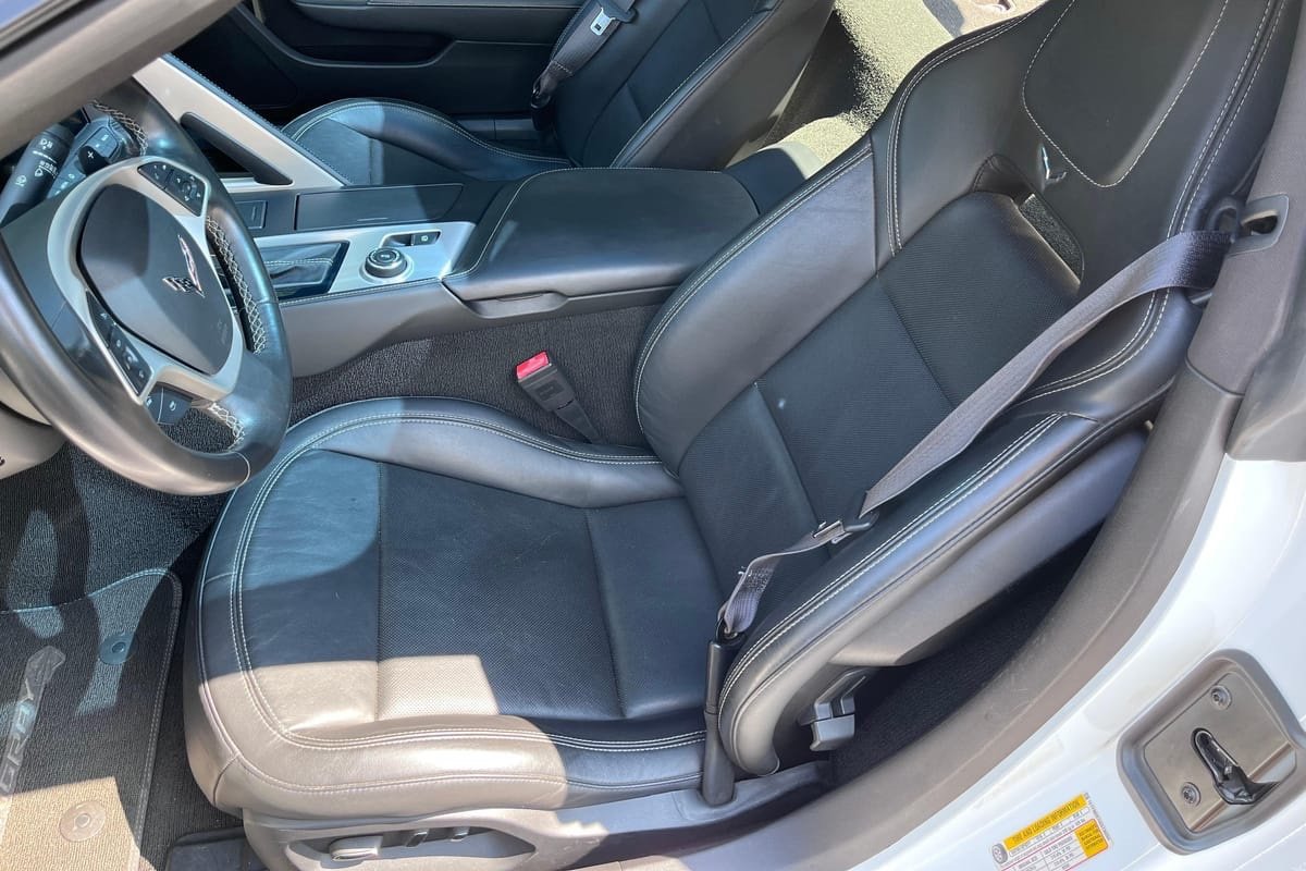 2014 Chevrolet Corvette Stingray Z51 Coupe - Image 7