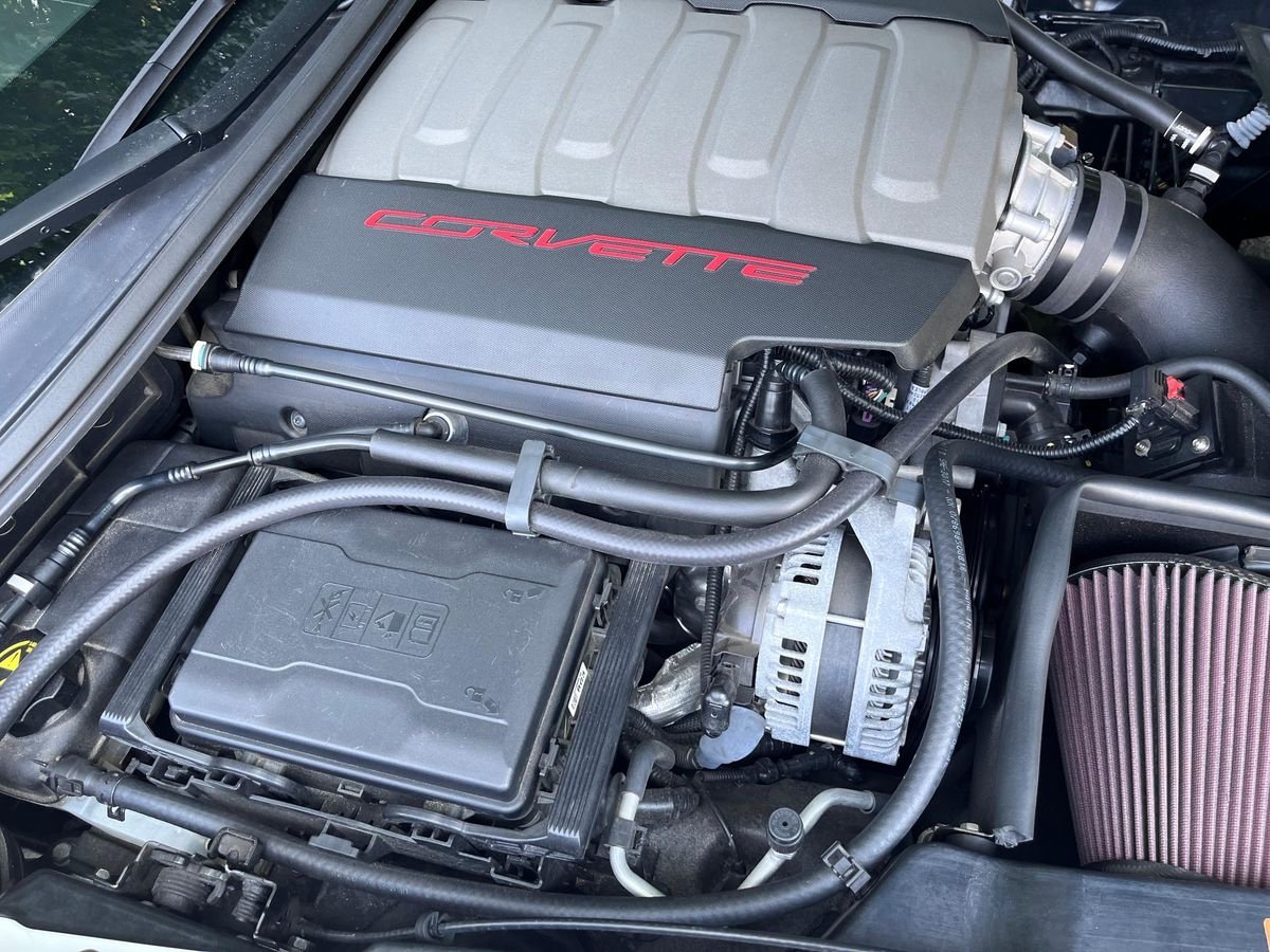 2014 Chevrolet Corvette Stingray Z51 Coupe - Image 11