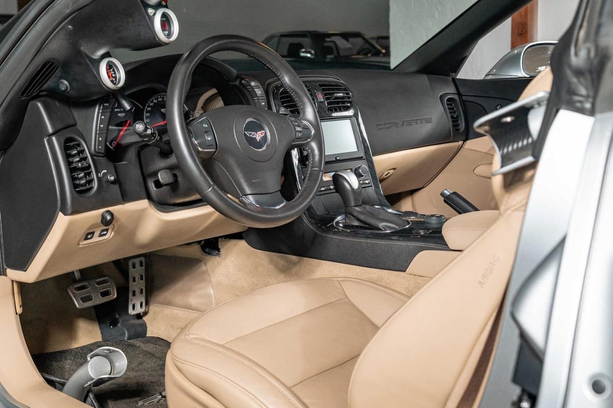 2013 Chevrolet Corvette Coupe - Image 13